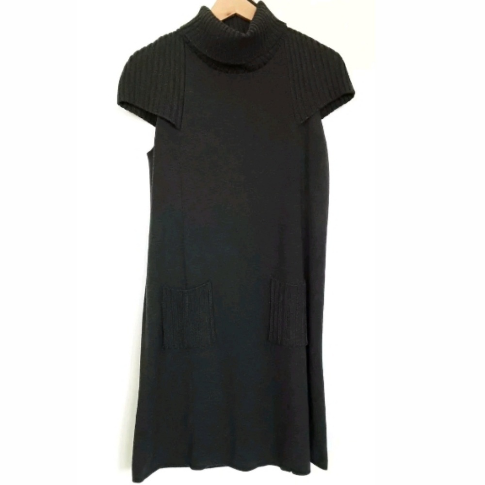 Calvin Klein Turtleneck short sleeve dress pockets